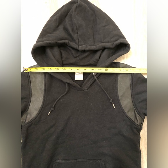 Nike genuine lamb leather shoulder decor cotton hoodie black M - Picture 11 of 16